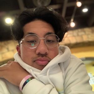 Meet your Posher, Elijah